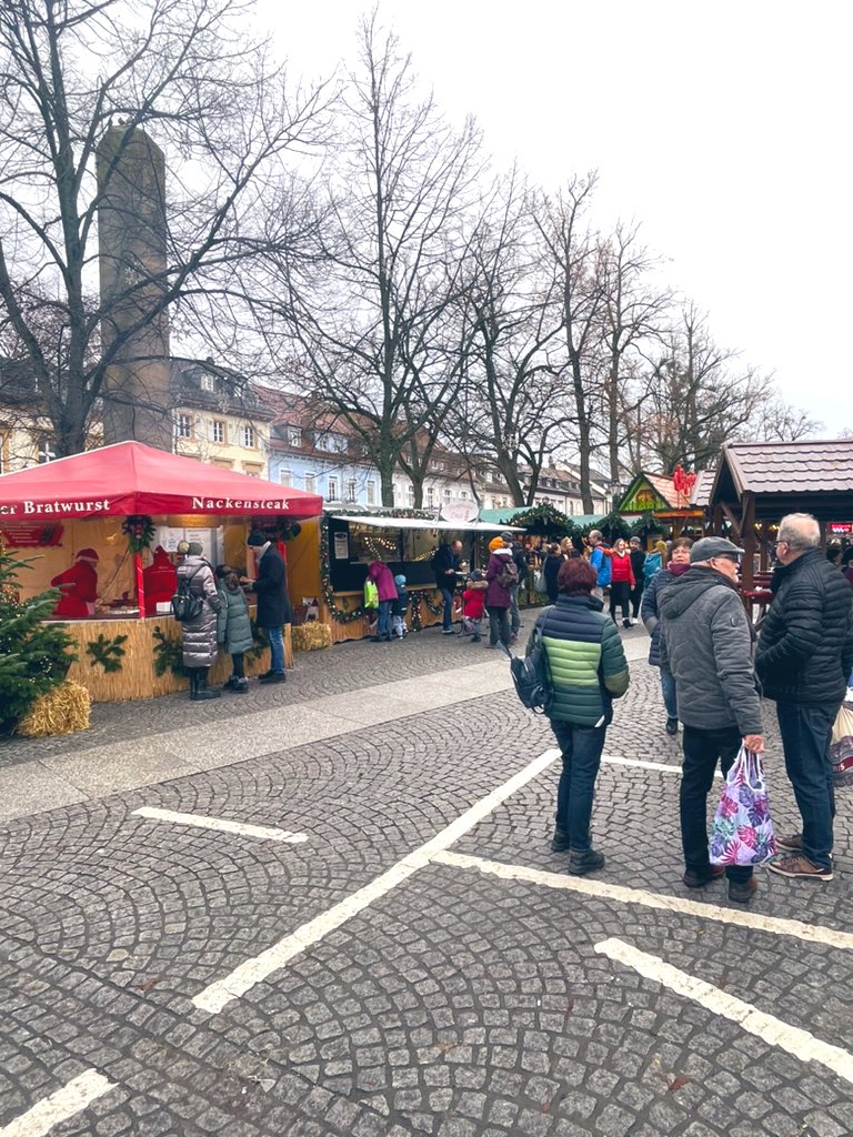 Miss Elly tweet media