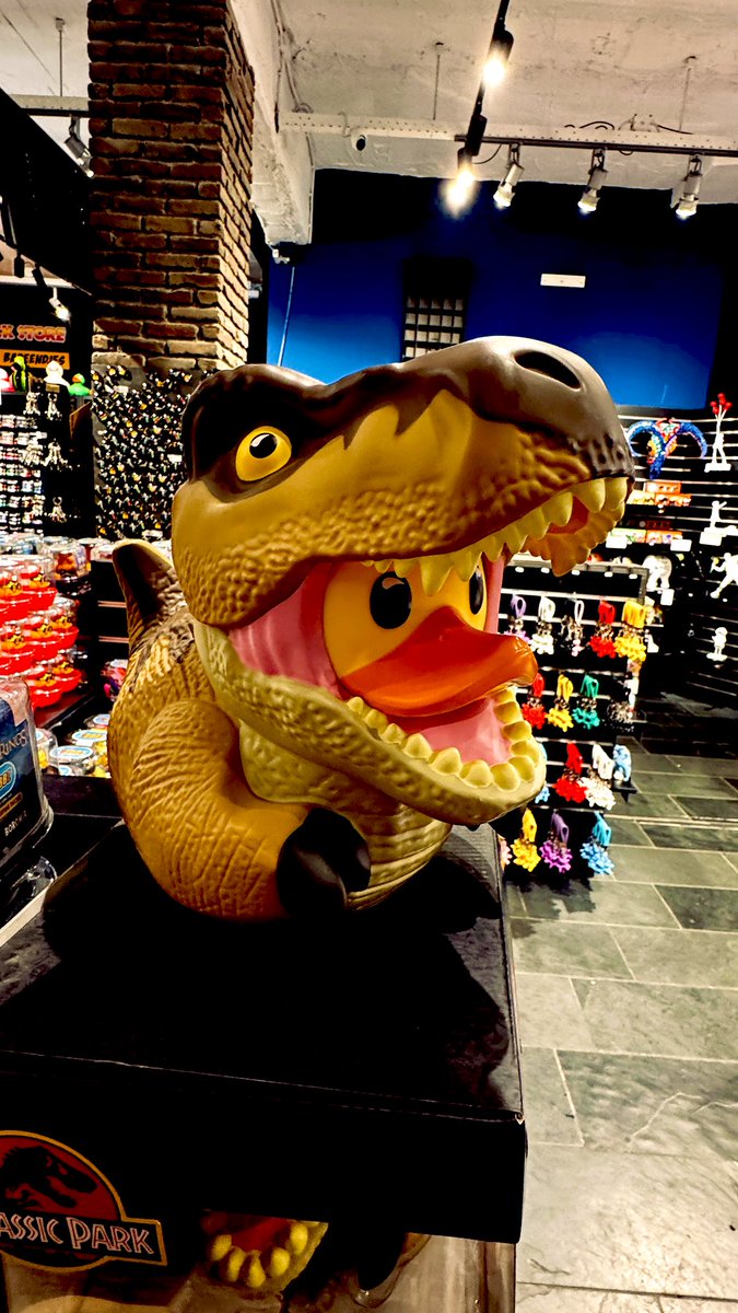 jaysonstreet's tweet image. OK WHO DO I SUE!?! 🤬
I didn’t give anyone permission to use 2 different versions of my likeness for this!!!
(Will consider a settlement of getting them on a discount) 😁 #HackerAdventures #DuckArmyInvasion