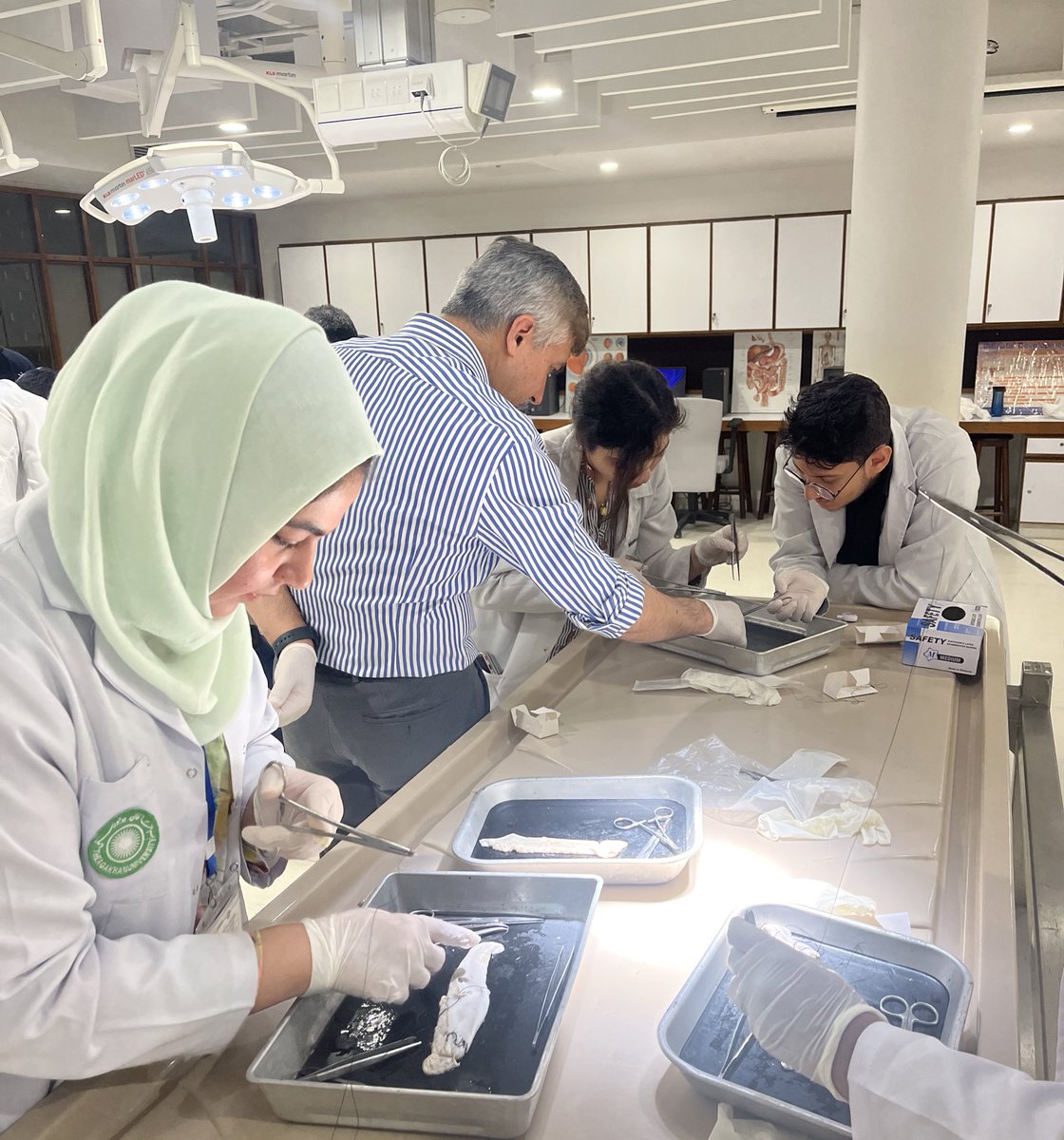 sig_aku's tweet photo. SIG hosted an Intestinal Anastomosis Workshop where students dove into the basics of gut anastomosis, gaining hands-on experience with bovine specimens. It wasn't just educational; it was a blast! Suturing skills were put to the test with a thrilling leak test.
#SurgeryWorkshop https://t.co/1GTBqpu6nB
