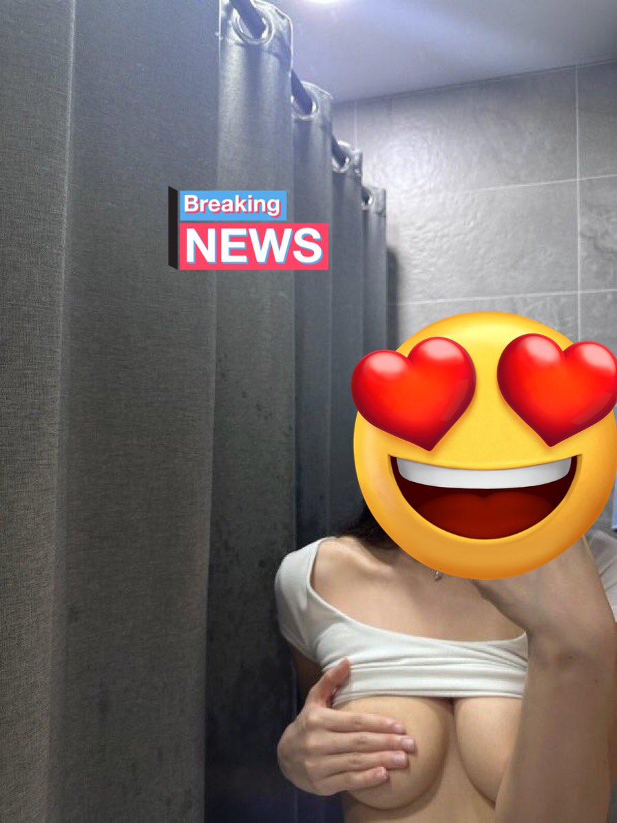 Kimberl1269737's tweet photo. 奶頭好脹，好癢
好想肉棒直接插人進黎🤭
#HKptgf #奶妹 #轉推免費約一次 https://t.co/lcRQctwHTz