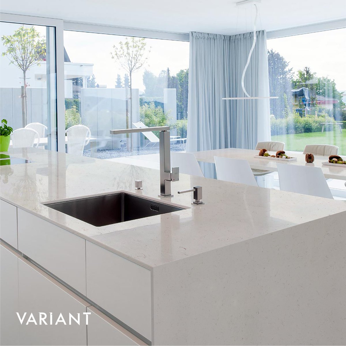 surfaces76660's tweet photo. Experience modern luxury with Arctic Gold #countertops – durable, stain-resistant, and stunning. Ideal for homes and businesses. 

Explore the Desire Collection by Variant Surfaces.

#interiordesign #quartzcountertops #quartz #kitchenislands #interiors #worktops #vanitytops https://t.co/yXWjoWwbIx