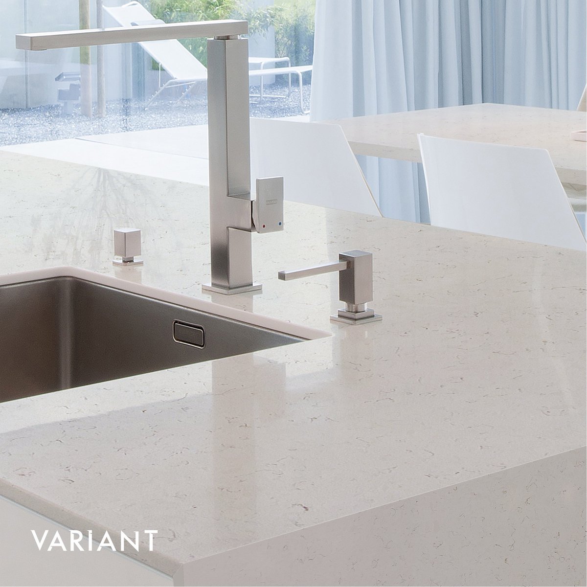 surfaces76660's tweet photo. Experience modern luxury with Arctic Gold #countertops – durable, stain-resistant, and stunning. Ideal for homes and businesses. 

Explore the Desire Collection by Variant Surfaces.

#interiordesign #quartzcountertops #quartz #kitchenislands #interiors #worktops #vanitytops https://t.co/yXWjoWwbIx