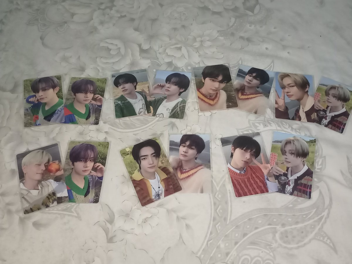 xxicedcoffeexx's tweet photo. Orange Blood Engene ver albums came home just in time for Sunghoon's birthday yesterday! 🥹

thanks so much @hoonpiecesud 🫶🏻  #annproofss https://t.co/NUS1dZYDoK