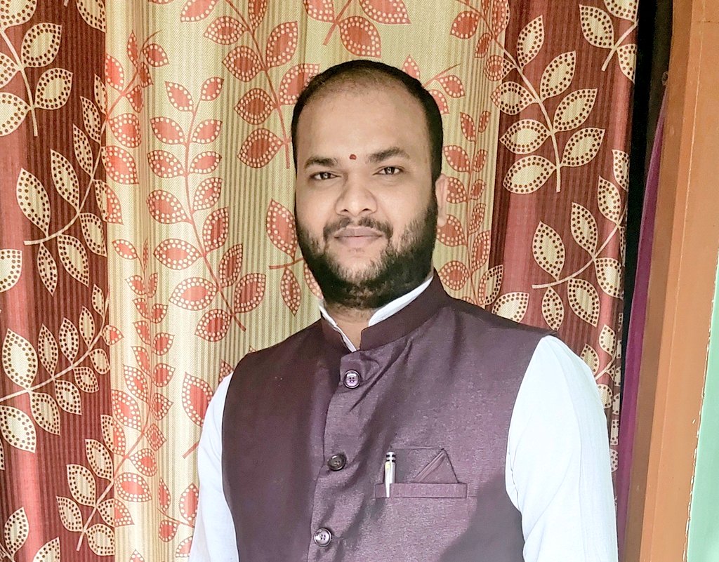 मनुष्य के शरीर में रहने वाला आलस्य ही उनका सबसे बड़ा शत्रु होता है, परिश्रम जैसा दूसरा कोई अन्य मित्र नहीं होता क्योंकि परिश्रम करने वाला कभी दुखी नहीं होता है।