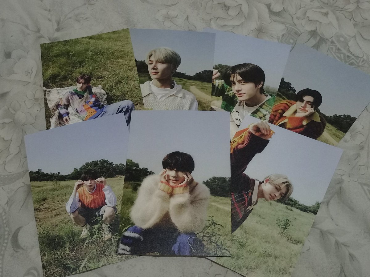 xxicedcoffeexx's tweet photo. Orange Blood Engene ver albums came home just in time for Sunghoon's birthday yesterday! 🥹

thanks so much @hoonpiecesud 🫶🏻  #annproofss https://t.co/NUS1dZYDoK