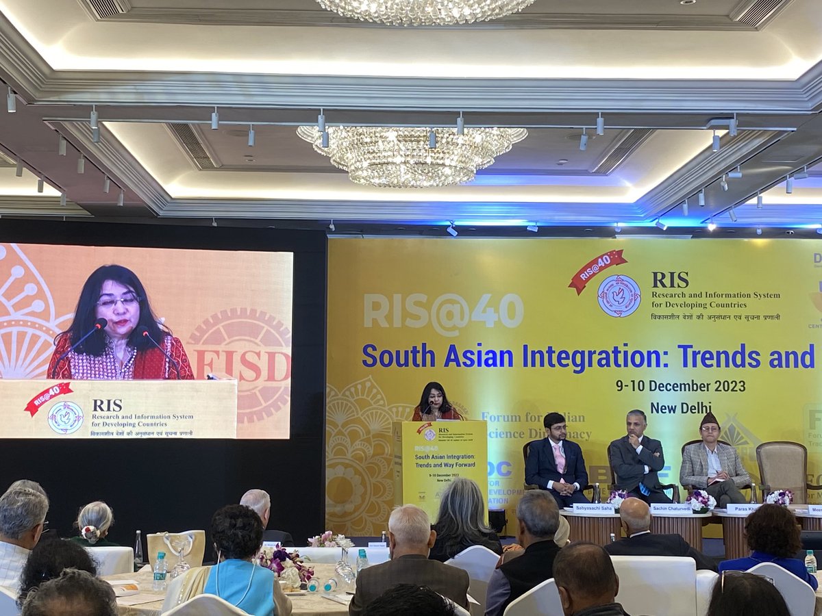 forum_blue's tweet photo. Thank you Dr #FamidaKhatun ED, #CPD &amp; Dr #ParasKharel ED, #SWATEE sharing throwing light upon our long partnership in the region 
@Sachin_Chat @RIS_NewDelhi https://t.co/1zKaxr0qi3