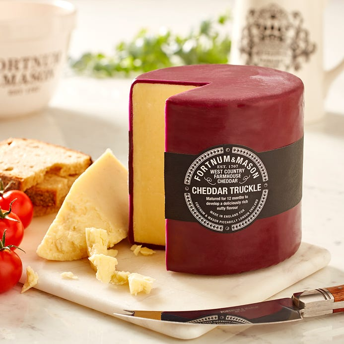 IanBlandThatsMe's tweet photo. Today's Advent Cheese is a waxed cheddar truckle from Fortnum & Mason, which will I'm sure delight all my wealthy, dead classy followers.
That's the cheddar out of the way then, thank God.
#AdventCheese https://t.co/KMKgLoogw7