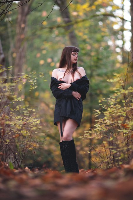 Warm me up 🔥🍂🍁 https://t.co/gOFnA0Kwbn