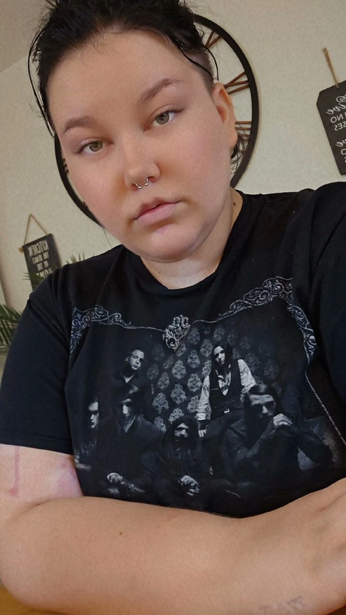KatzenKittenx's tweet photo. On your knees and beg for my attention.

#domme #mistress #findom #findomme #findomdrain #sessions #sellingsessions #onyourknees #dommeworship #paypig #cashcow #whalesub #goddess #dmme https://t.co/vR8wMisA6n