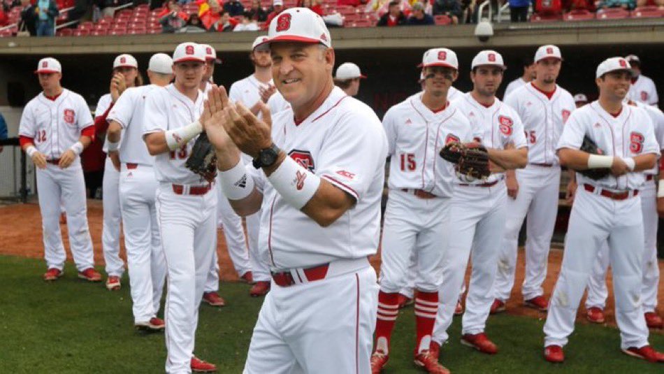 Since 1996, a coach helped 123 baseball players get selected in the MLB draft.

I asked him what he looks for in players.

Turns out—most of it has nothing to do with hitting, pitching, or fielding.

7 powerful lessons he taught me about leadership, coaching, &amp; success 👇

***