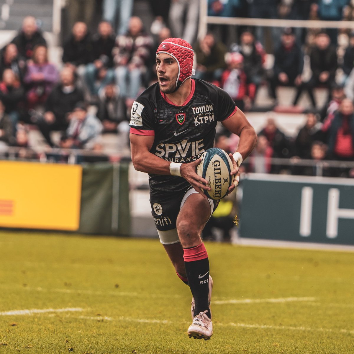 RCTofficiel's tweet photo. 🇪🇺🏆🔴⚫️
#RCTEXE #ParceQueToulon https://t.co/y4HL7pytdg