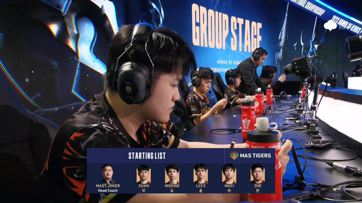 NovaEsportsTeam's tweet photo. ๐ฃ TIEBREAKER! ๐ฃ
๐ฅ MAS Tigers vs One Team Esports ๐ฅ
Victor advances to the next stage in the KIC 2023!
๐ด https://t.co/nnOgWrUipD
#MASTigers #HonorOfKings #HOK #KIC2023 #KIC https://t.co/kij6ednADp