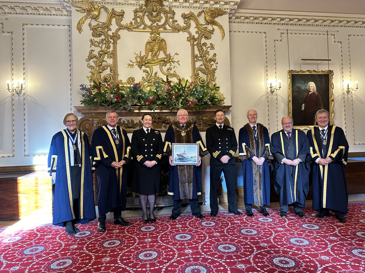 I was delighted to have been presented with a print of our affiliate ship, HMS Medway by the XO, Lt. Commander Carla Higgins prior to our Christmas lunch yesterday. Thank you, Carla, Commander Jon Fletcher MBE and the crew of HMS Medway. I will cherish it. Russell Penny - Master