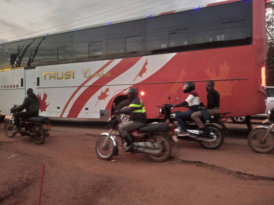 AlafaLathi60786's tweet photo. @AlienSkinUg New Tausi buss https://t.co/NaEMU450qD