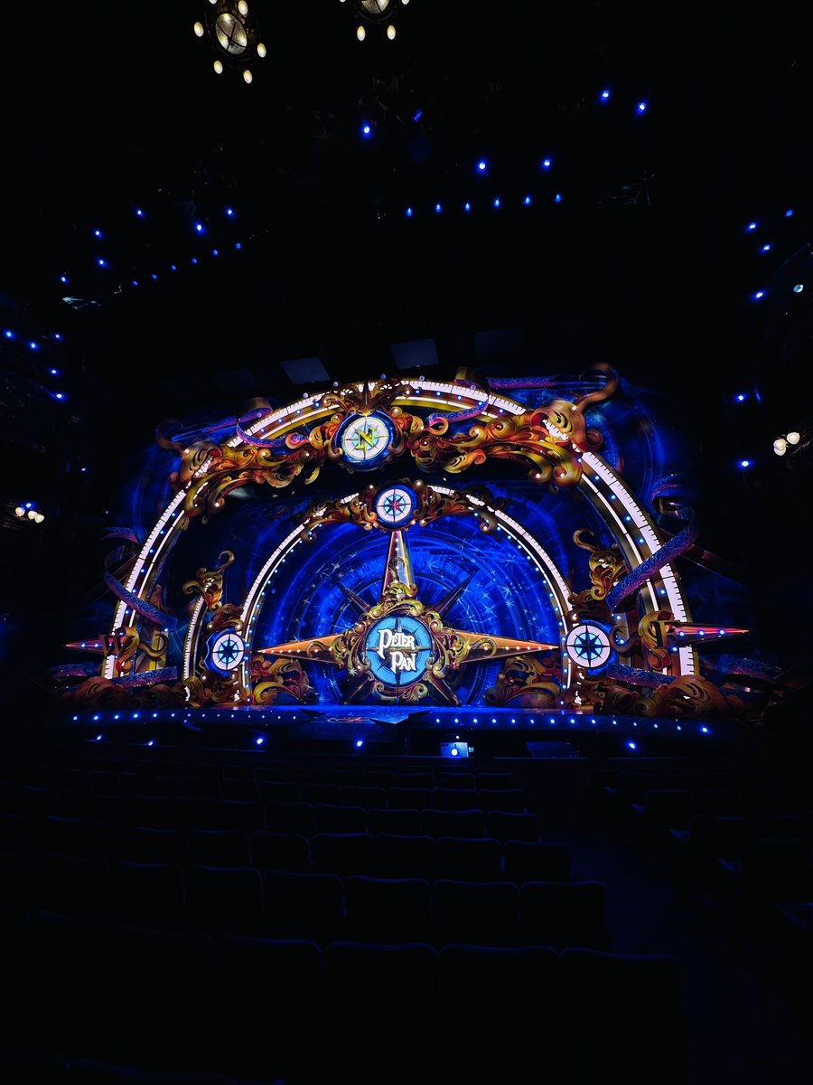Welcome to Neverland 🐊 🧚‍♂️ <a href="/PalladiumPanto/">The London Palladium Pantomime</a> <a href="/LondonPalladium/">The London Palladium</a>
