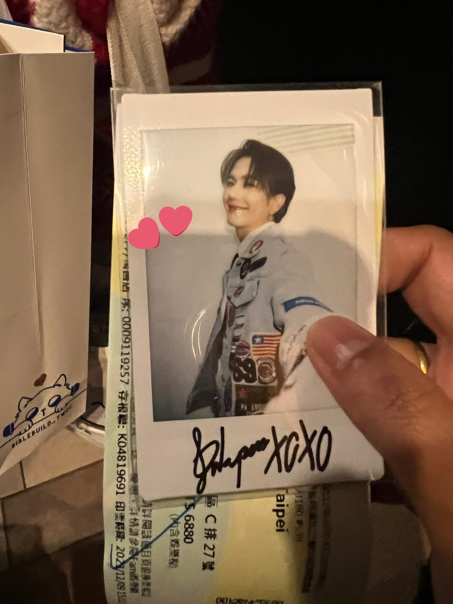 I'm not okay 🫠🫠🫠 

BUILD FANMEET IN TAIPEI
#BUILDMissingUinTaipei <a href="/JakeB4rever/">BIU.</a>