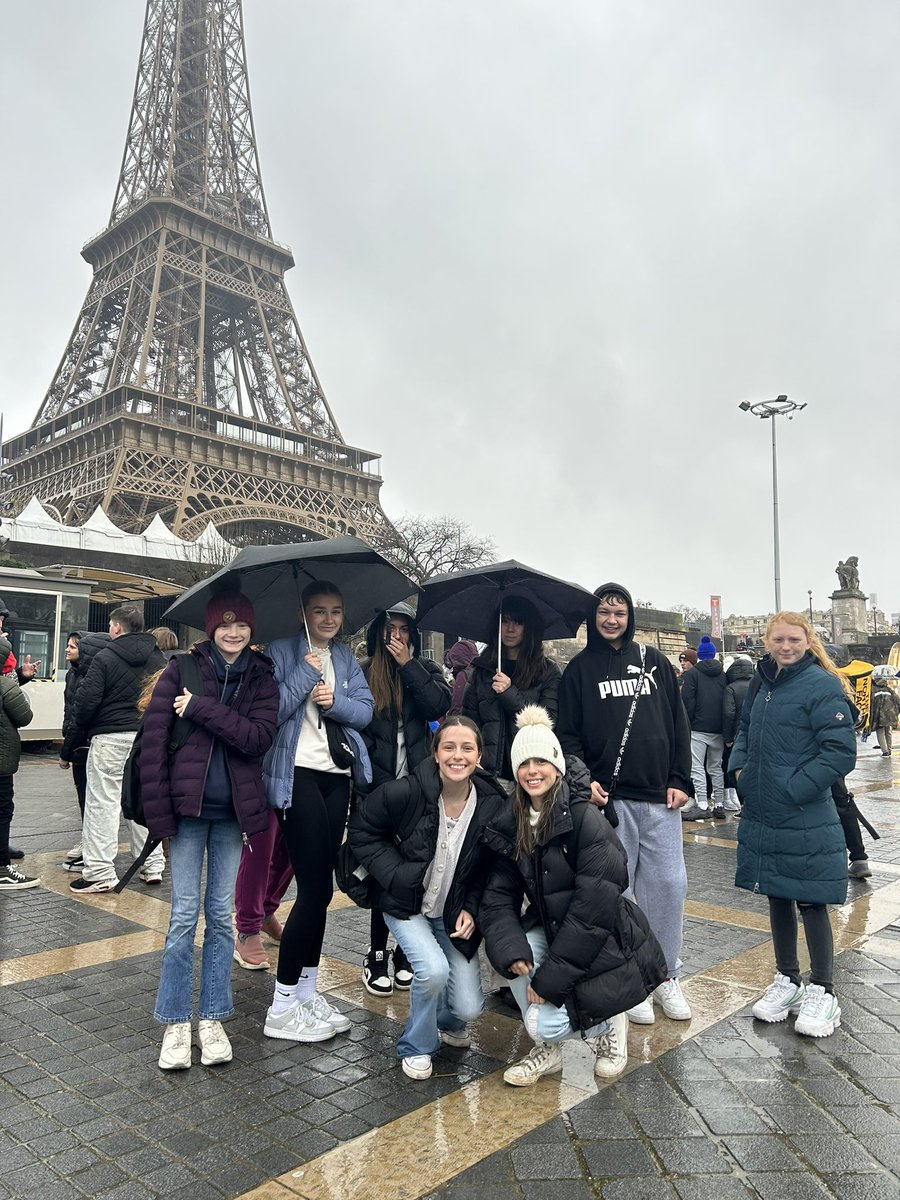 CEWPencoedIL's tweet photo. Back on the bus after a busy morning! Boat trip down the Seine and we climbed the Eiffel Tower! Lots of stairs and some shaky legs later, we are heading to the Christmas markets! @PencoedILdept @PencoedComp https://t.co/ttxDU8MWG6