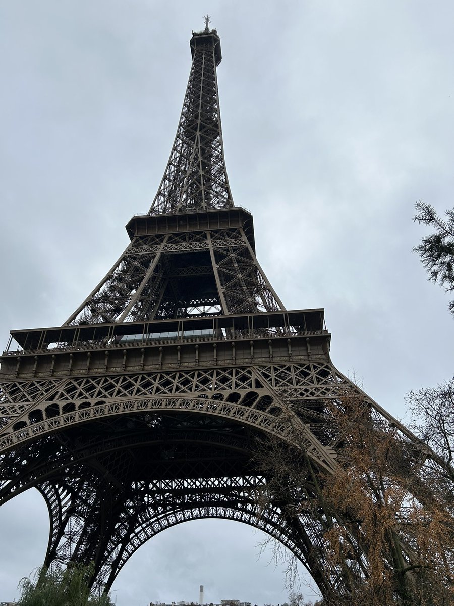 CEWPencoedIL's tweet photo. Back on the bus after a busy morning! Boat trip down the Seine and we climbed the Eiffel Tower! Lots of stairs and some shaky legs later, we are heading to the Christmas markets! @PencoedILdept @PencoedComp https://t.co/ttxDU8MWG6