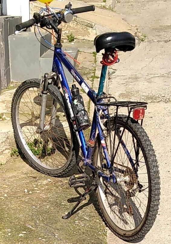 Off_Valpo's tweet photo. @bicicultura @ciclorecreovia @conadecus @consumidorescds @mfc_oficial @mfc_valpo @RevistaPedalea @CicloArica @AntofaCleta @SanBecleta @mueveteCL @Indepecleta @RevoCicliPluri robo en lugar habitado desde #Viña_del_Mar son las dos #bicicletas 🚵‍♂️GT gris y 🚴Cinelli azul de uso urbano habitual: con luces, parrilla y canastillo negros, cadena y candados (rojo, blanco, celeste), campanillas grandes y asientos acolchados (gel), agradezco información por DM https://t.co/a8ioOB42mJ