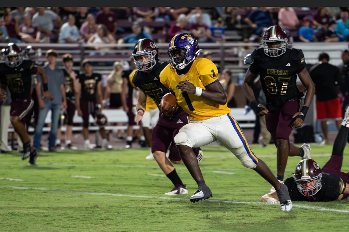 Good luck today @bj_dadon7 <a href="/twade2xx/">Tavares Wade/ Twade</a> as y’all compete in the Bernard Blackwell North/South game today!