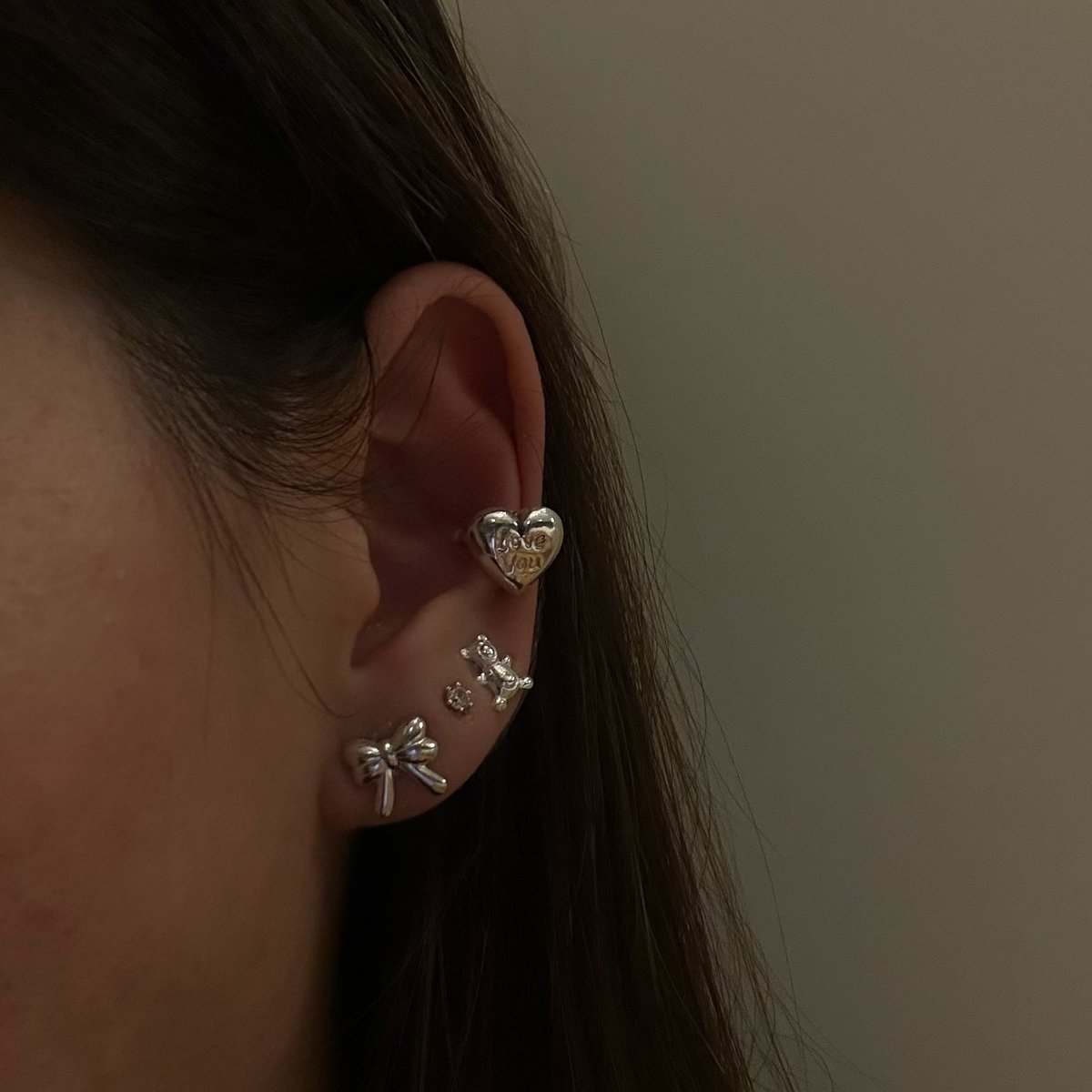 tamjaichunbkk's tweet photo. ในรูปว่าสวยแล้ว ของจริงยิ่งสวยกว่า เรียบหรูแต่ดูมีอะไร งาน handcrafted silver 925 แบรนด์ไทย 🎀🧸🤍✨ https://t.co/06wH5WR8MZ
