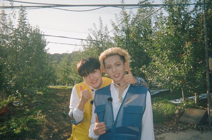 TREASURE_Fr's tweet photo. 💎 | 09.12.22 | INSTAGRAM (1)

[TREASURE MAP] PHOTOS DES COULISSES DU TEMPS PARTIEL 

#TREASURE #트레저 #TREASUREMAP #EP_73 #EP_74 #PART_TIME #알바특집 #YG
—— 
→ 🦊
#트레저 @treasuremembers https://t.co/IahEoNYx9o