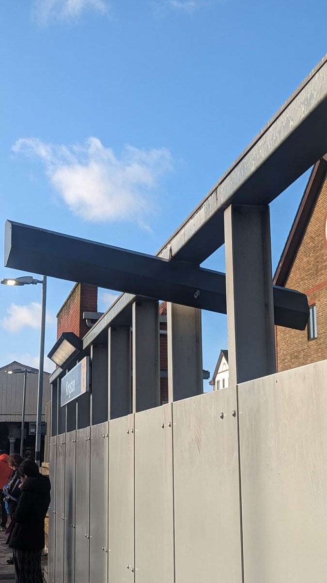 Thomas Dixon tweet media