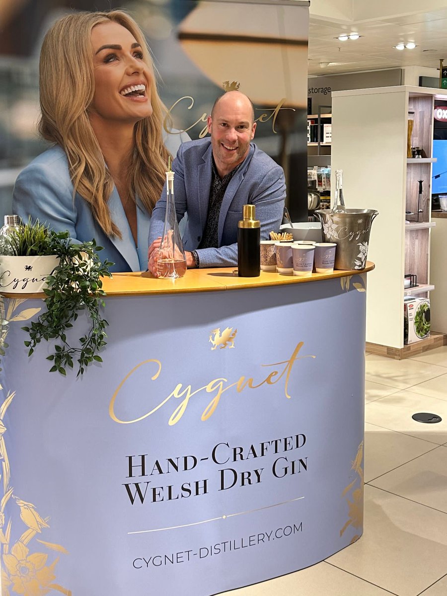 If you’re doing your Xmas shopping in either Cardiff or Oxford St John Lewis today, the Cygnet Gin team are doing a free tasting… stop by & say hi! @JohnLewisRetail