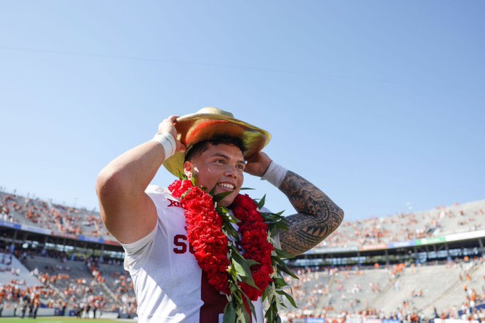 OUBarstool's tweet photo. Forever a Sooner 🏝️ @_dillongabriel_ https://t.co/22ruBnjMb0