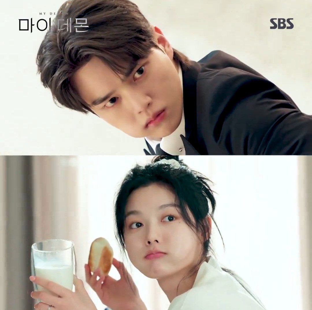kdrama_menfess's tweet photo. •kdm• 🔥 my demon 🔥

APASIKK LUARNYA DOANG COOL, PADAHAL ASLINYA CIMUT KIYOWOKK MAMIHH😭🤏🤏🤏 https://t.co/r7NOsDdxDw