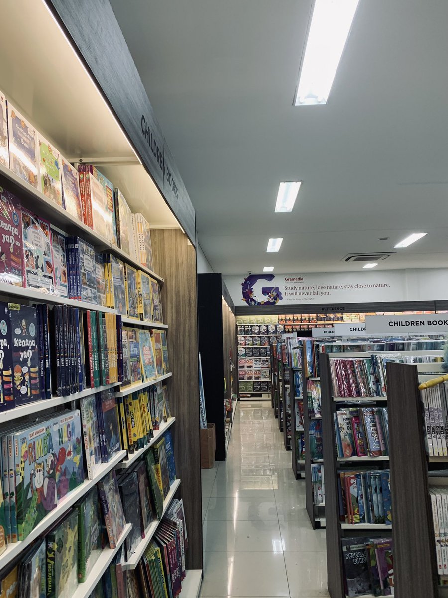 Rekomen buku yang menceritakan tentang sejarah dong!!!