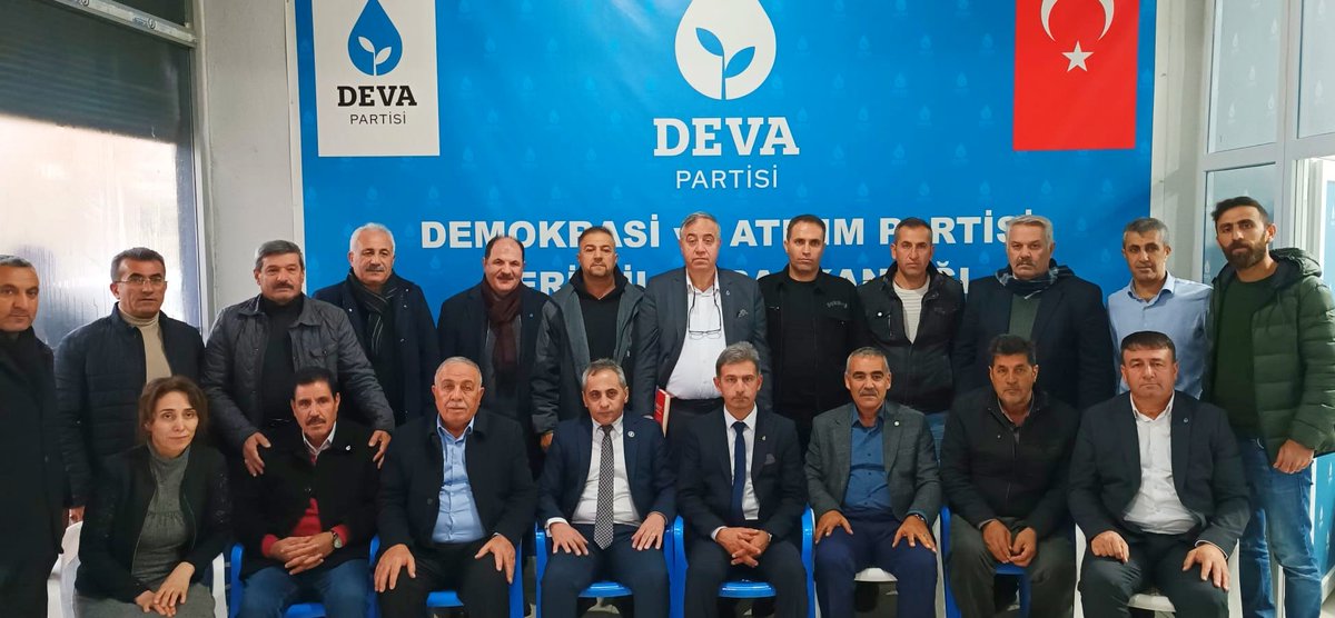 Derik ilçemizin 2.olağan kongresini Gerçekleştirdik.
Kongremizin hayırlı olamsını diler,
Tekrar ilçe başkanlığına seçilen şeydi Dem ve yeni Yönetimini tebrik Ediyoruz.
<a href="/avidrissahin/">Av. İdris Şahin</a> <a href="/cem_avs/">Cem Avşar</a> <a href="/emin_ekmen/">Mehmet Emin Ekmen</a> <a href="/IhsanMerdanoglu/">Ali İhsan Merdanoğlu</a> <a href="/erginsadullah/">Sadullah Ergin</a>