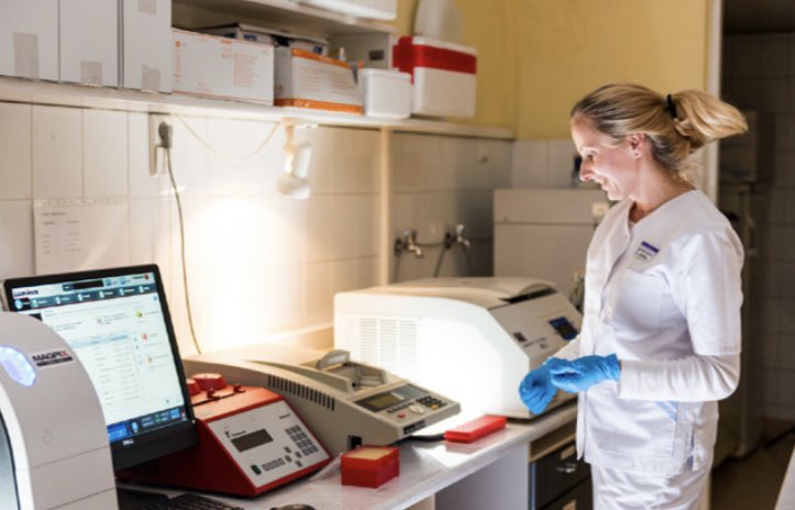 SwissPoland's tweet image. 🇨🇭🇵🇱 Research &amp;amp; Innovation Programme will boost local research excellence and innovation through:
👩‍🔬Basic and applied research project funding
🤝 Cooperation with 🇨🇭 and international partners in industry and research
#secondswisscontribution #SPCP 👉 programszwajcarski.gov.pl/en