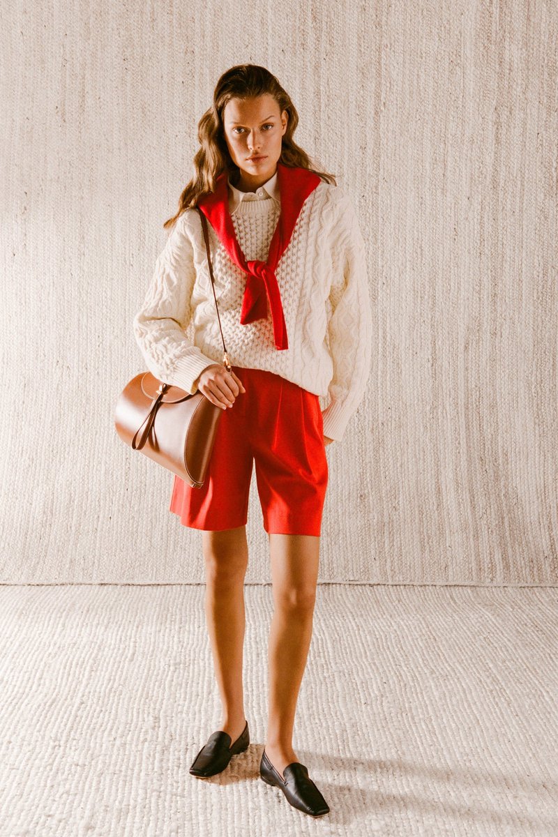 kendam_com's tweet image. Staud Pre-Fall 2024 collection lookbook kendam.com/news/lookbooks… 

#Staud #PreFall2024 #Lookbooks #Fashion #Kendam
