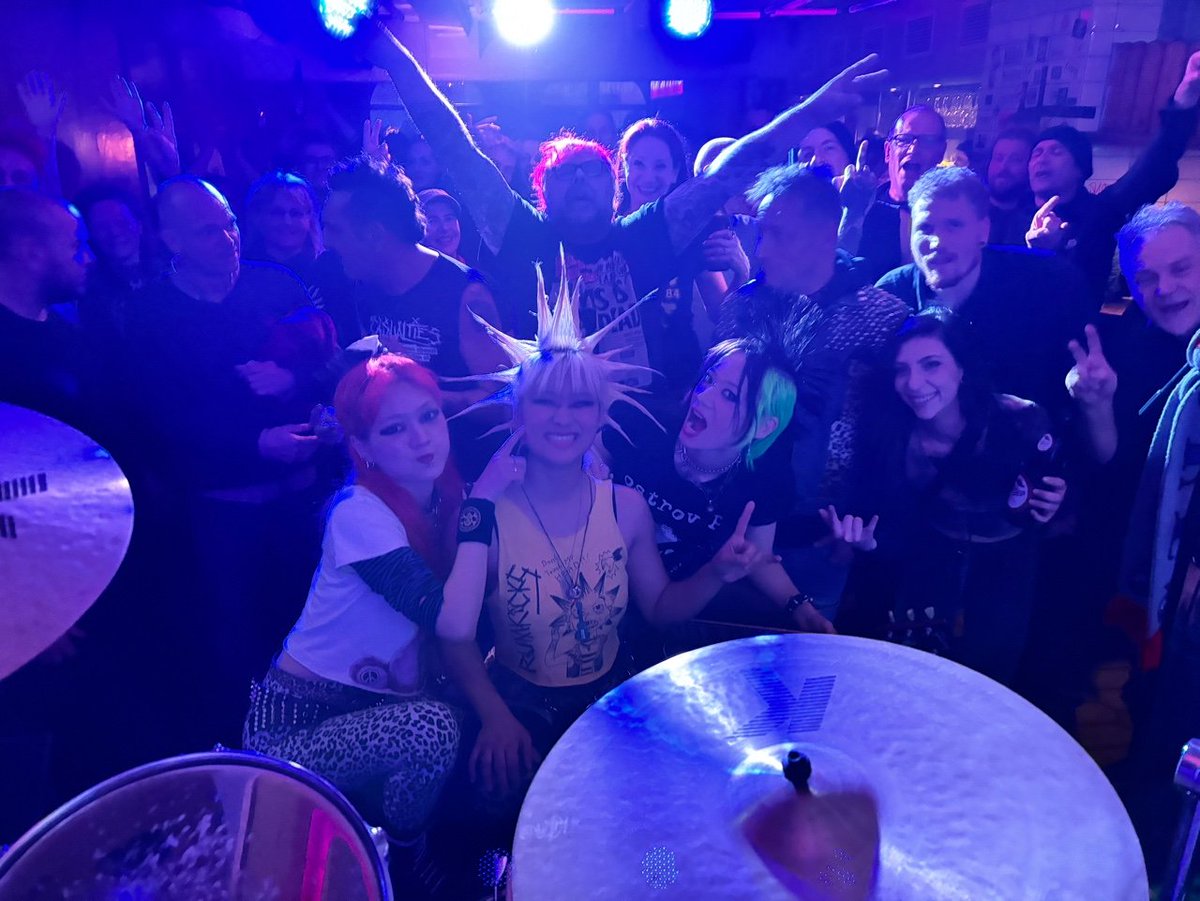 Rumkicks 럼킥스 (punk) 🇰🇷 tweet media