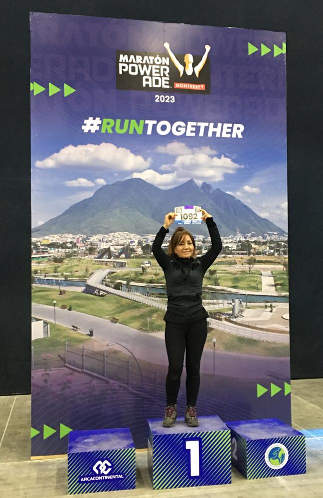21KCDMX's tweet photo. ¿Se va a hacer o no se va a hacer en el @Maratonmty? 🤠

El Maratón de la CDMX @Telcel y el Medio Maratón @bbva llegaron a tierras regias, ven a inscríbirte, estamos en la Expo del Maratón Powerade Monterrey este 09 de diciembre en Cintermex
#RetoCDMX https://t.co/ixr45BsdGG