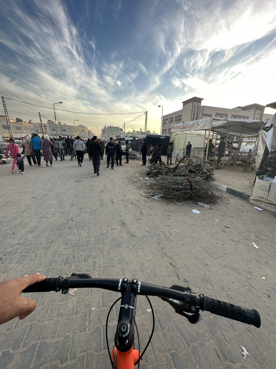 MuhammadSmiry's tweet photo. I have just arrived in Rafah,
for the first time in my life in this area. #Gaza https://t.co/bawTDY4Ciw