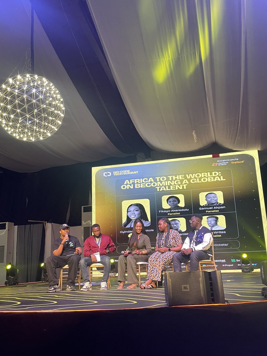 nocodesummit's tweet photo. Panel Session on the topic “Africa to the World: on becoming a Global Talent” with @sia_ibk_, @Oche_Writes, Samuel Akpan and @fiksfaafo moderated by @OyinthePRbabe 🔥

#NoCodeTechSummit #NCTS #NCTSummit https://t.co/d4EN5N5HzA