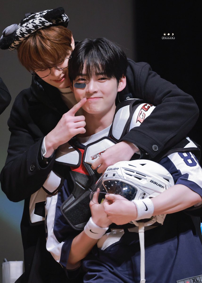 summer_hb613's tweet photo. #SUNGHANBIN  #성한빈 #ソンハンビン
#ZEROBASEONE #ZB1 #제로베이스원

231209 https://t.co/XNtrgeDaSA