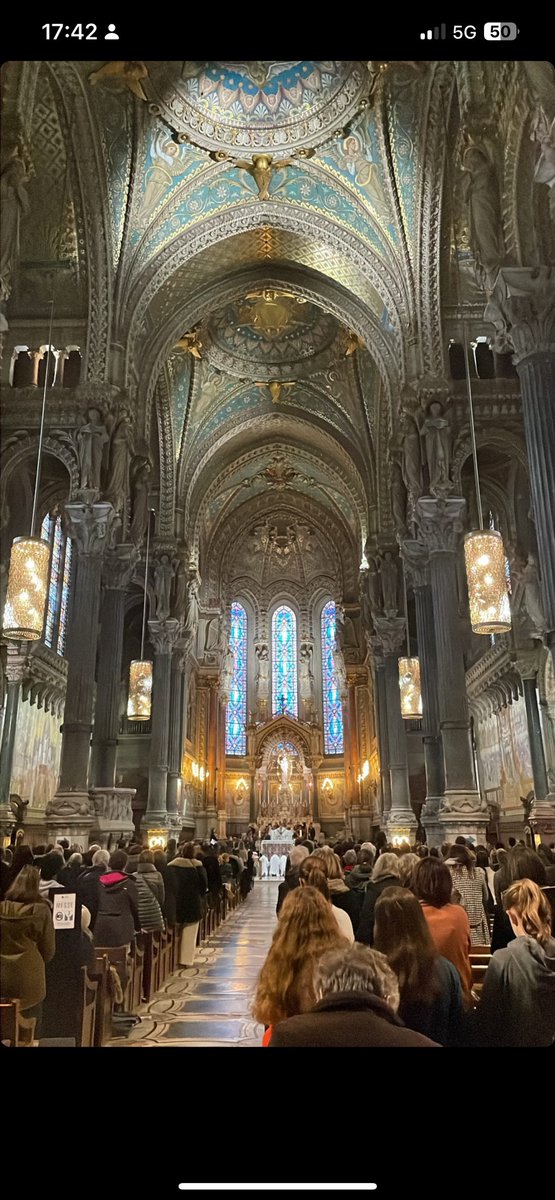 AnthonyS1615's tweet photo. Basilique Notre-Dame de Fourvière https://t.co/z525F8zP8Z