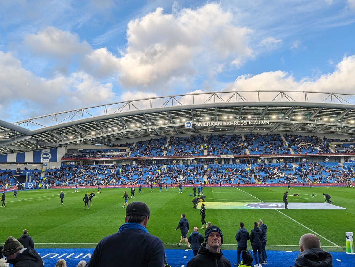 The Amex set fair for #BHAFC v #BurnleyFC #goalsastheygoin on @talkSPORT with @RealRomfordPele alongside me and @TheAdrianDurham at Old Trafford.