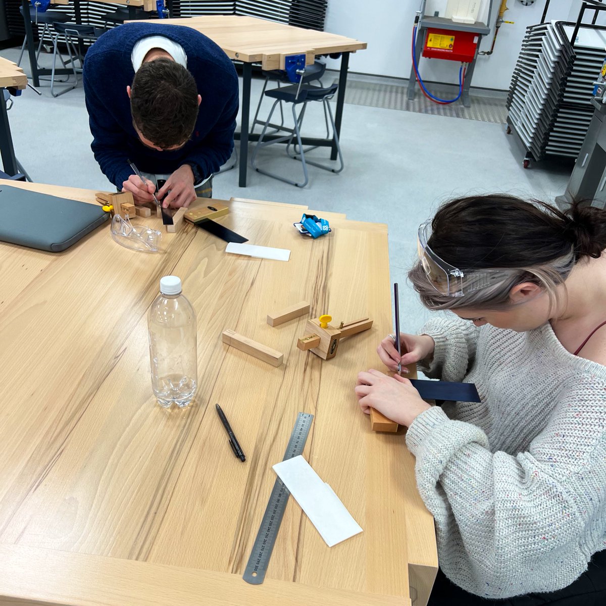 DrewWicken's tweet image. Another fantastic SKE D&amp;amp;T day with our @CoopAcademies trainees at @coopbellevue 🛠️ 

Yesterday was all about exploring the diverse world of timber in design &amp;amp; technology 🪵

So rewarding to witness our future educators immerse themselves in hands-on learning! 

#SucceedTogether