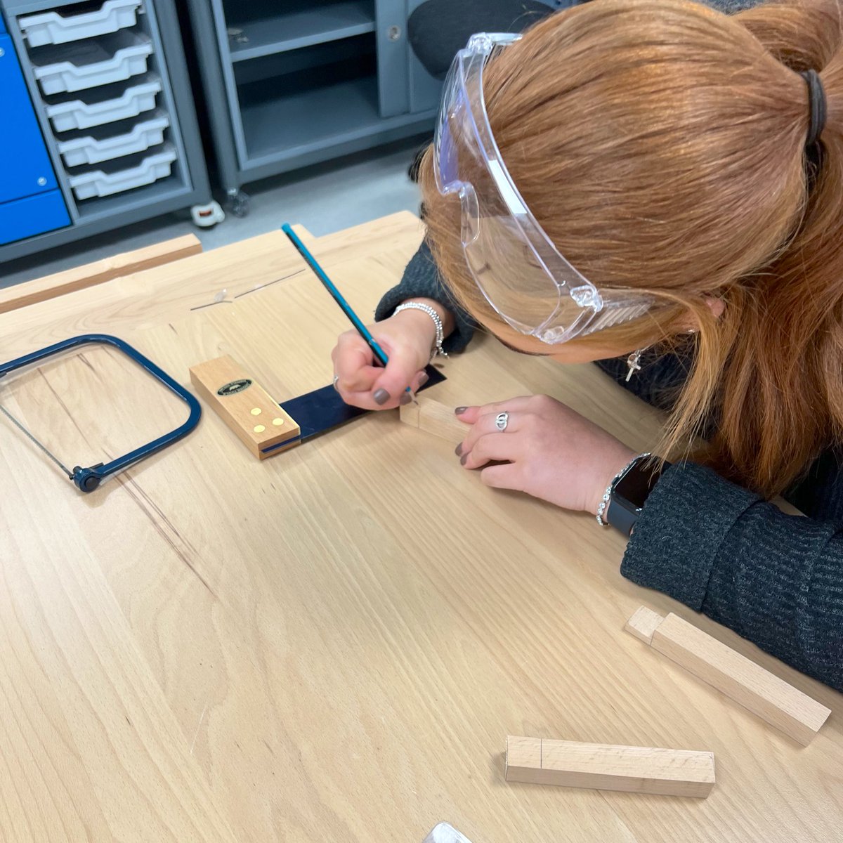 DrewWicken's tweet image. Another fantastic SKE D&amp;amp;T day with our @CoopAcademies trainees at @coopbellevue 🛠️ 

Yesterday was all about exploring the diverse world of timber in design &amp;amp; technology 🪵

So rewarding to witness our future educators immerse themselves in hands-on learning! 

#SucceedTogether