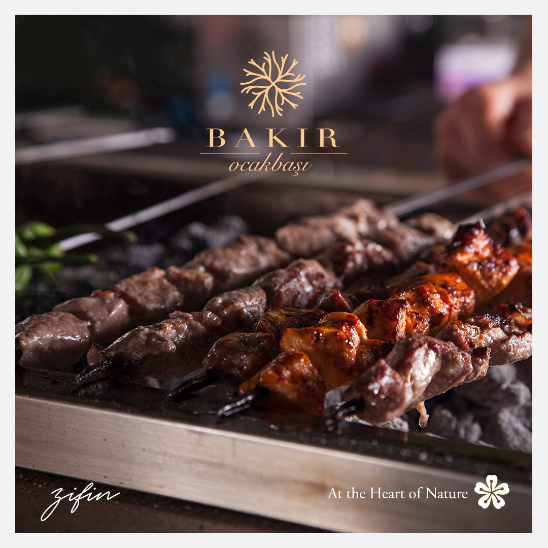 Bakır Ocakbaşı’nda kebap lezzetinin doruklarına çıkın! 

Geleneksel baharatların eşsiz karışımıyla hazırlanan kebaplarımız, lezzet konusunda mükemmelliğin tanımını yeniden yapıyor. Zifin Dağ Otel’in büyüleyici atmosferinde unutulmaz bir kebap şölenine davetlisiniz.