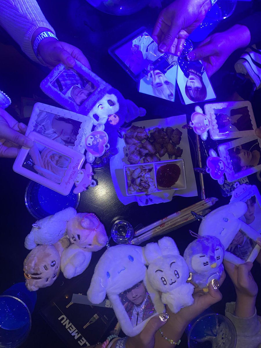 wwoniegarden's tweet photo. 🤩🍻🐺
@heyknp @pyra___ @wwaterx @KookkaiiRomance 

 #AllDayWithSoobin https://t.co/wIRzmJnocj