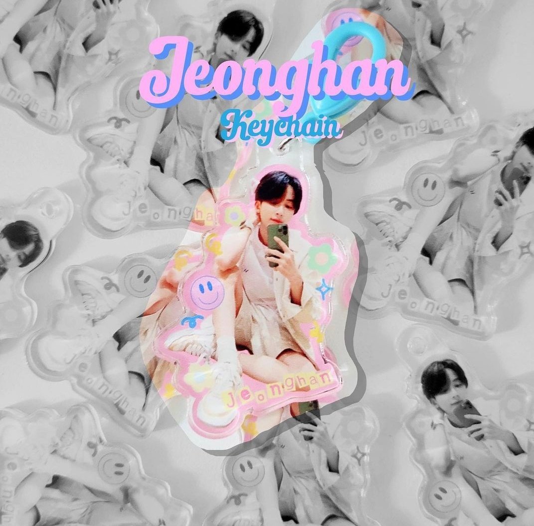 nevertoofancy's tweet photo. Jeonghan keychain 🤍

Tiny, cute han 💫 

#jeonghan #svt #svtmerch #svtkeychain #keychain #kpop #kpopkeychain #smallshop #SmallBusiness https://t.co/moSabn8Gpq