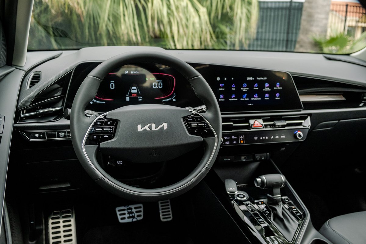 BertOgdenHKia's tweet image. Why settle when you can select the best? Choose Bert Ogden for unbeatable #KiaDeals and top-tier service. 😉🚘

Learn why here: bit.ly/3qDEV50 or contact 956-305-5463. #WhyBuy #BertOgdenHarlingenKia Makes It Easy!