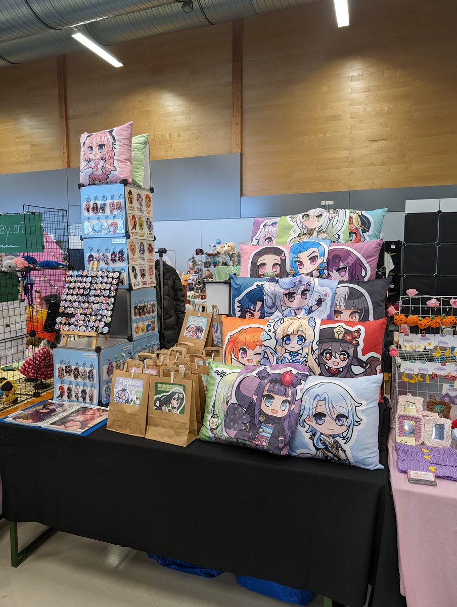 OidaSama's tweet photo. I am at #MostiCon this weekend! Lucky bags are already sold out except for the Boku no Hero ones! https://t.co/uup7npcOFz