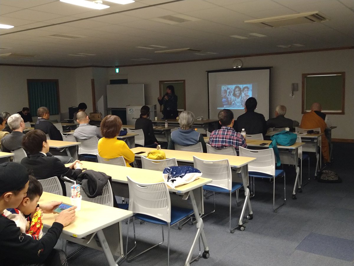 NakaneZen's tweet photo. 今日、日本イスラム教団アハマディア・ムスリム代表、日本キリスト教団青野牧師、日本仏教を代表して私、ジャーナリスト志葉玲さんの講演で「平和の祈り」イスラム、ガザの問題を世界三代宗教者が揃うことは中々ないことでした。共通の願いはガザの子供達、人々の命を守る、平和を発信し���ください。 https://t.co/rxY5dDSaxo