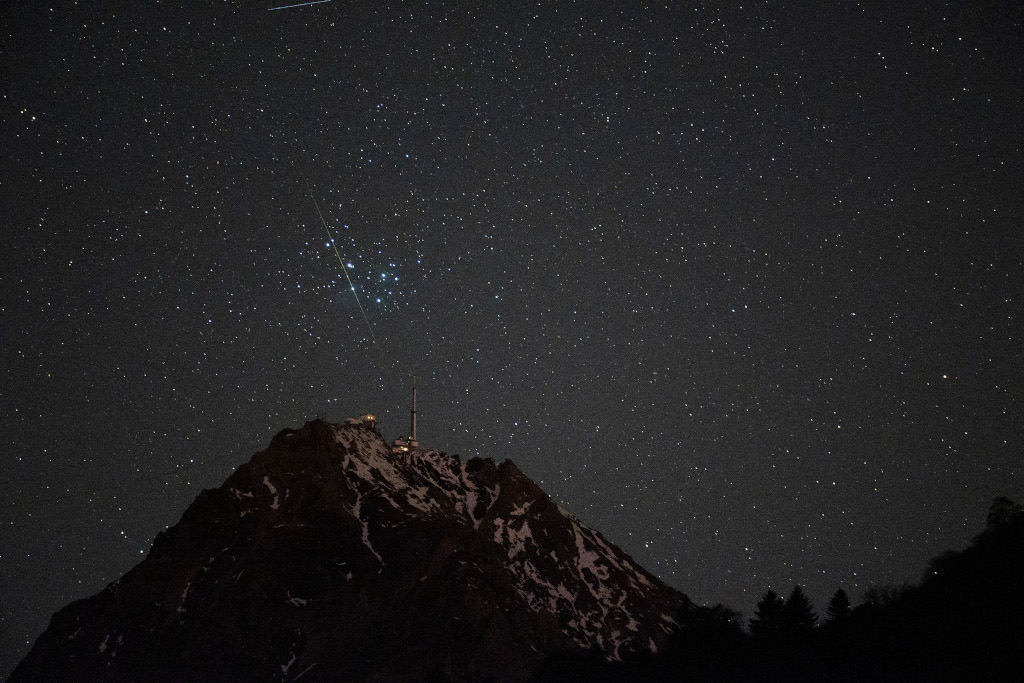 Pic du Pleiades ~ Image Credit & Copyright: Jean-Francois Graffand